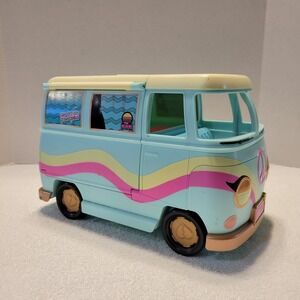 L.O.L. Surprise! 5-in-1 Grill and Groove Camper